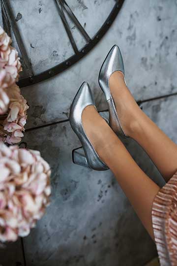 Туфли серебряные на каблуке 6 см натуральная кожа