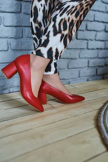 Туфли красные на каблуке 6 см натуральная кожа
