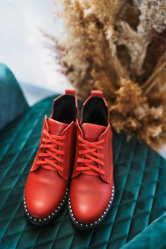 Ботинки женские красная натуральная кожа  на байке