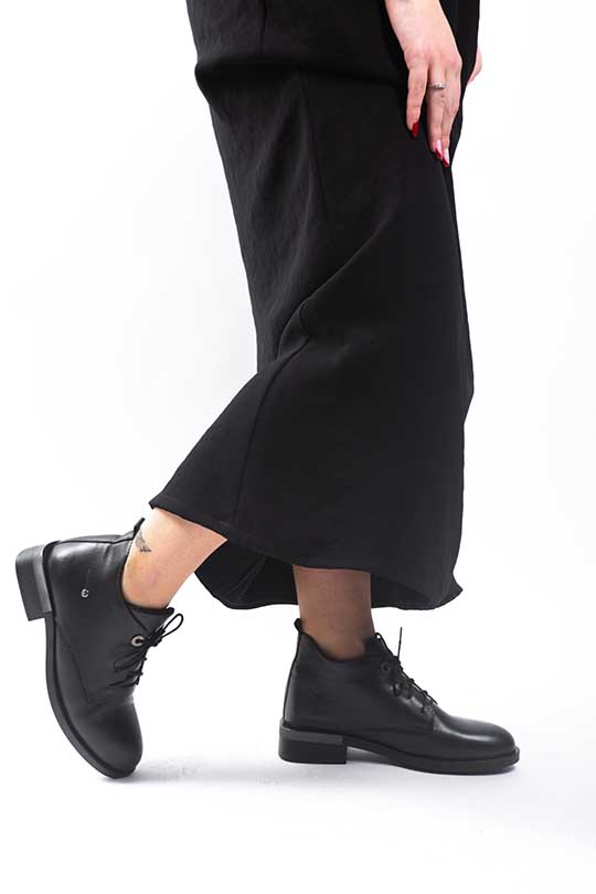 Ботинки женские чёрные натуральная кожа   на байке